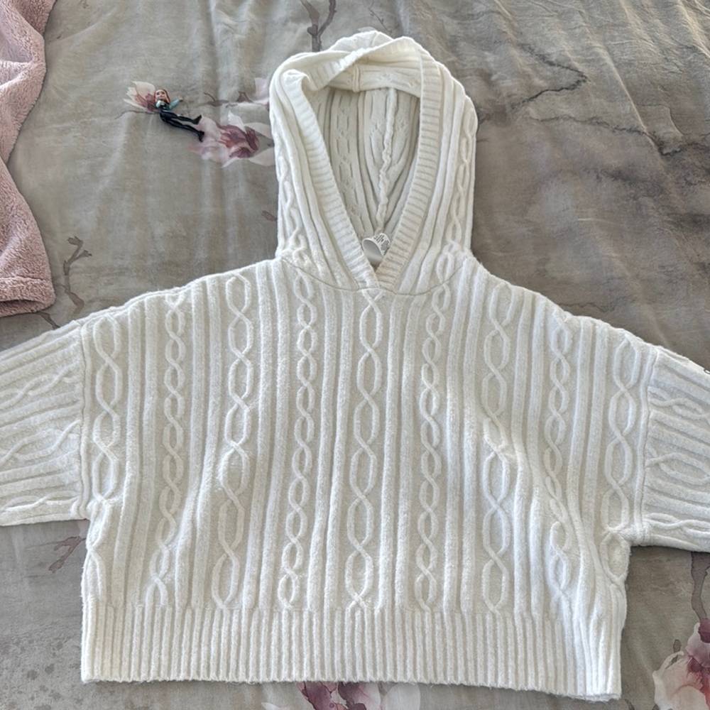 Alo Cozy White Cable Knit Hoodie Sweater